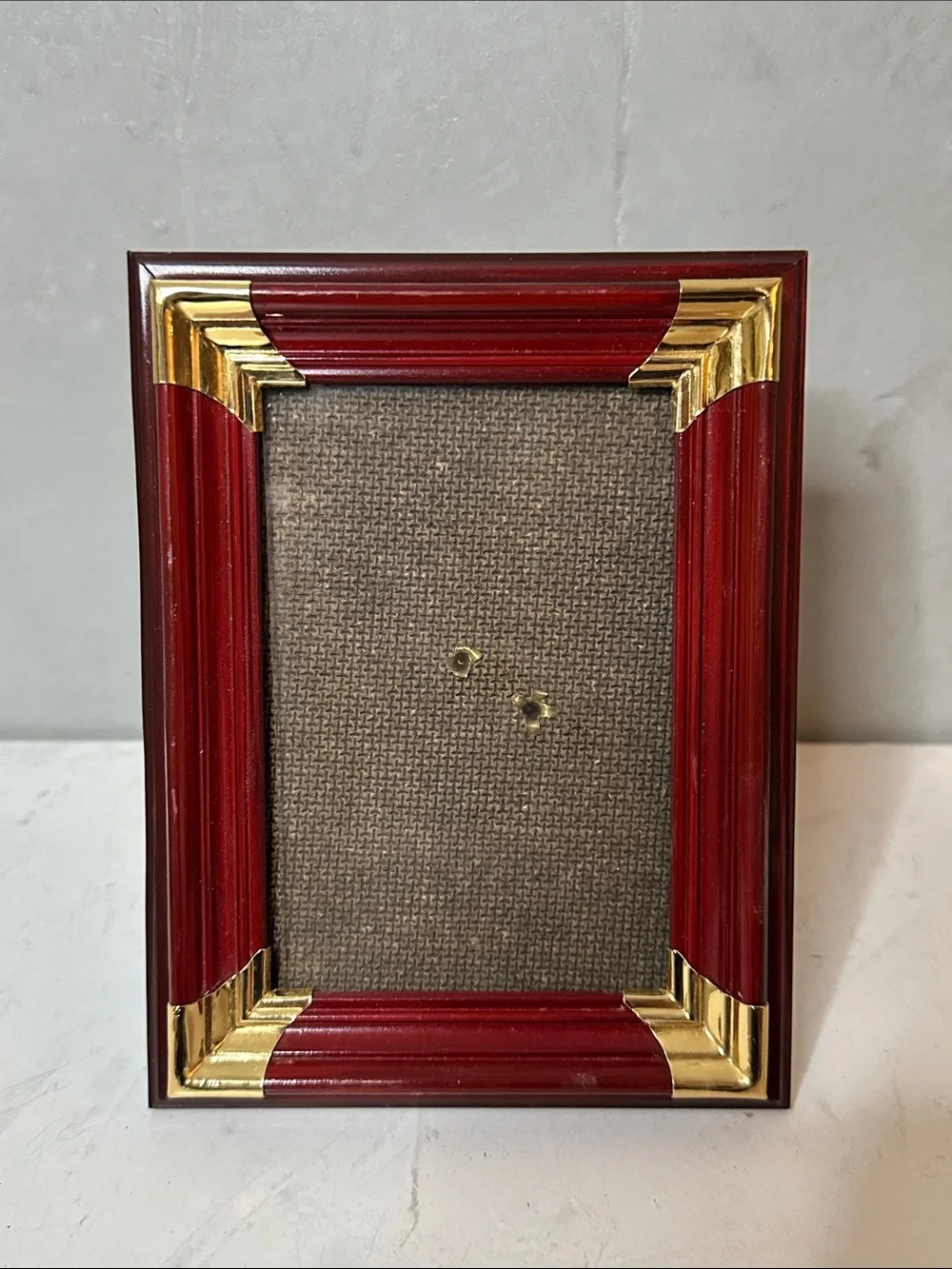 VINTAGE ACRYLIC METAL ORNATE CORNERS PICTURE FRAME